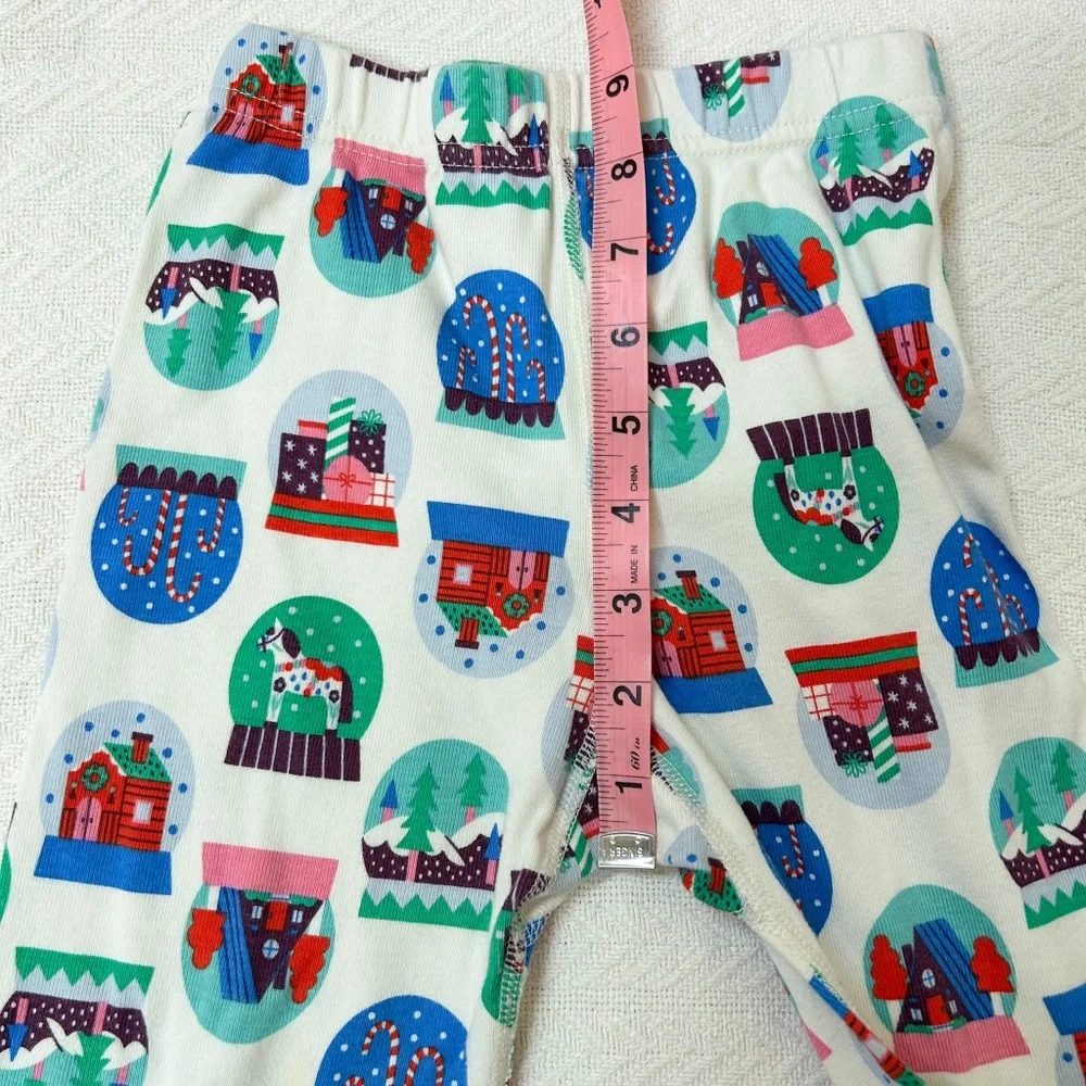 Hanna Andersson Pajama Set Winter Snow Globes Size 6-7 - festive, charming